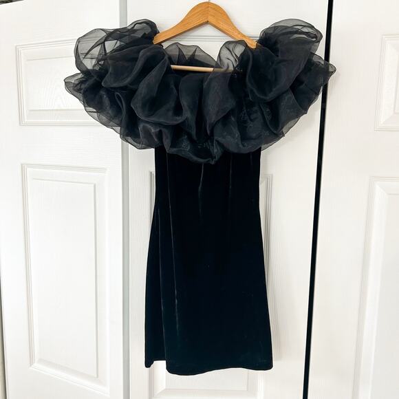 NWOT Zara Voluminous Organza Velvet Black Mini Dress Off Shoulder Size Small - Picture 2 of 12